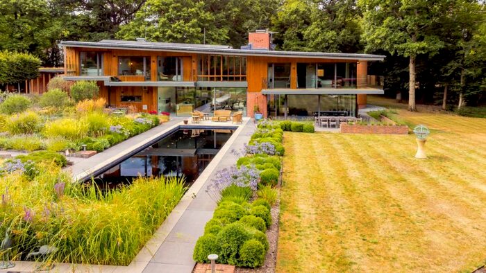 4 Bedroom Detached House For Sale In Horsham Road, Rowhook, Horsham, West Sussex, RH12