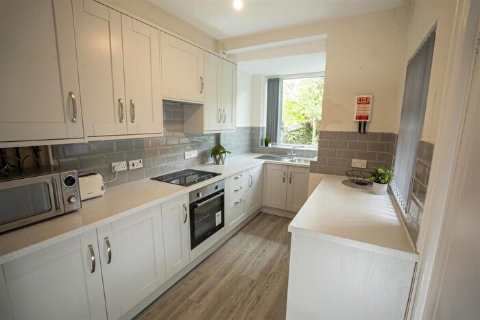 5 Bedroom House To Rent In Pickmere Road, Crookes, S10