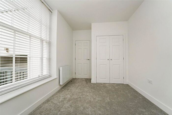 1 Bedroom Flat To Rent In Lypiatt Road, GL50