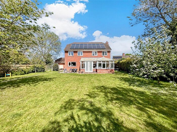 4 Bedroom Detached House For Sale In The Street, Appledore, Ashford, Kent, TN26