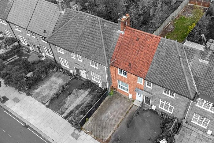 2 Bedroom Terraced House For Sale In Greenford Avenue, London, W7