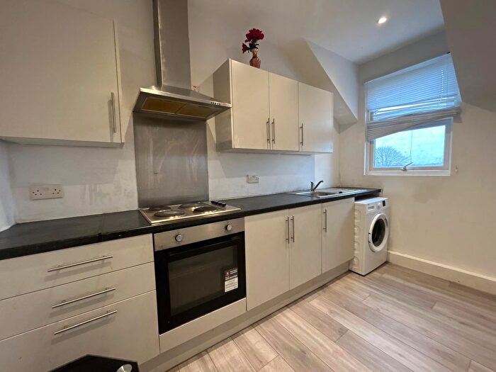 1 Bedroom Flat To Rent In The Broadway, Southall, UB1