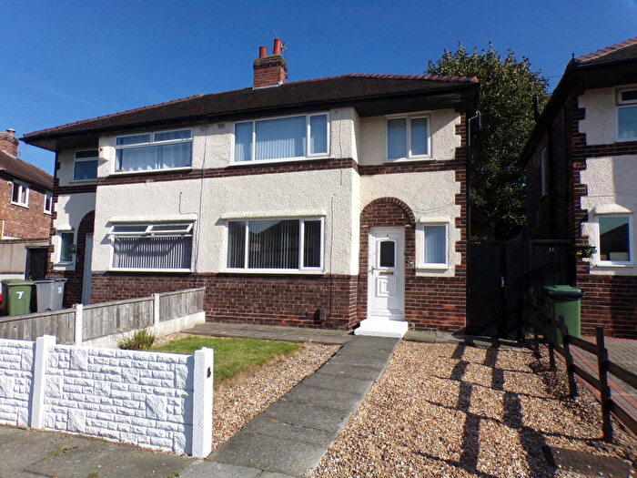 3 Bedroom House To Rent In Crossways, CH62