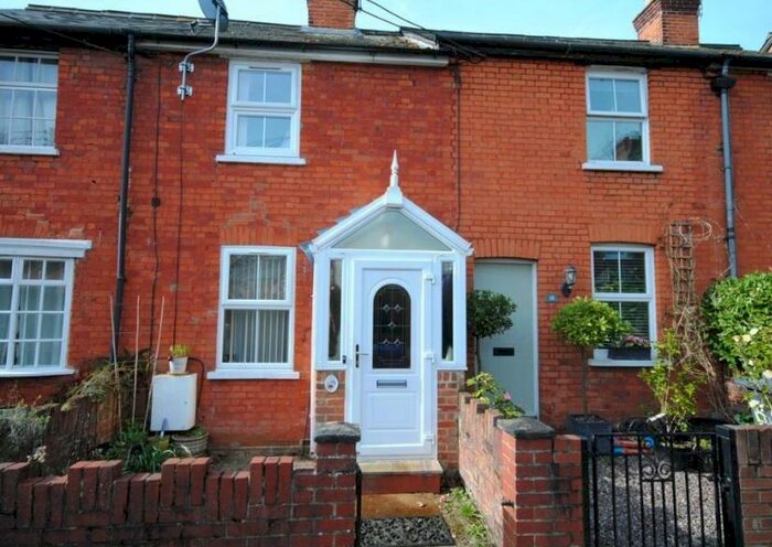 2 Bedroom Terraced House To Rent In Beech Hill Road, Sunninghill, SL5
