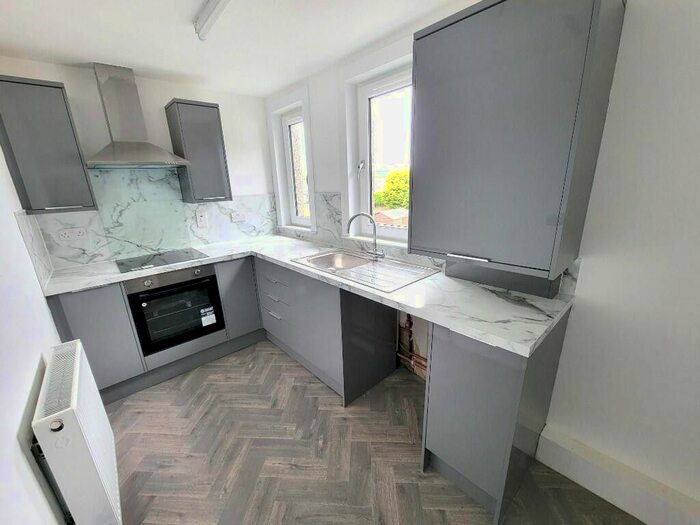 3 Bedroom Terraced House To Rent In Harrington Road, London, SE25