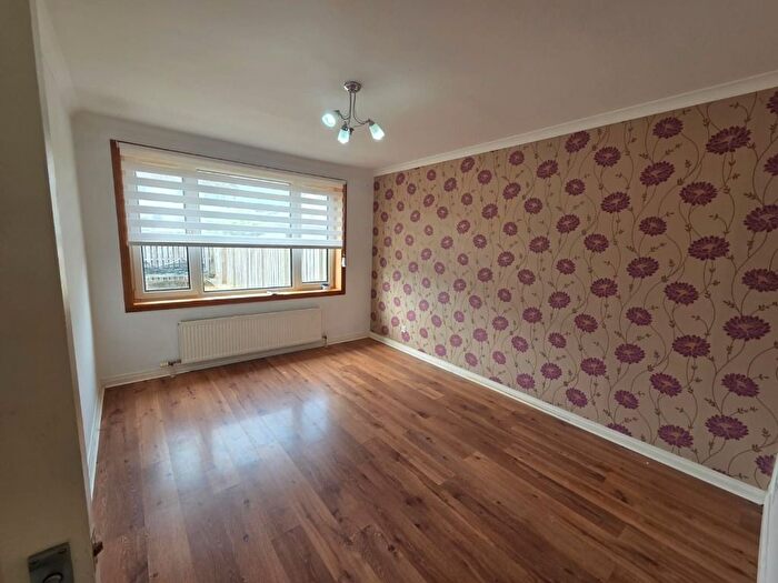 3 Bedroom Semi-Detached House To Rent In Kinmundy Avenue, Westhill, AB32
