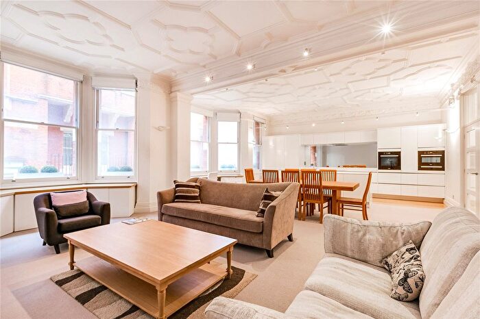 2 Bedroom Flat To Rent In Palace Place Mansions, Kensington, W8