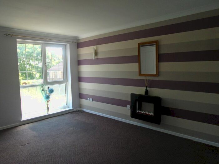 2 Bedroom Flat To Rent In Kelsey Gardens, Bessacarr, Doncaster, DN4