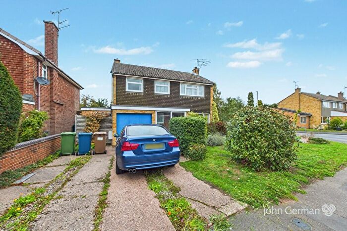 3 Bedroom Detached House For Sale In Clevedon Avenue, Stafford, ST17