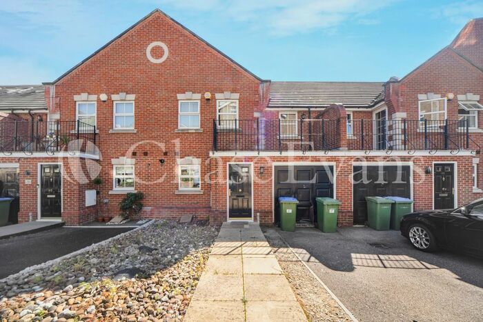 3 Bedroom Terraced House To Rent In Barlow Drive, Kidbrooke, London, SE18