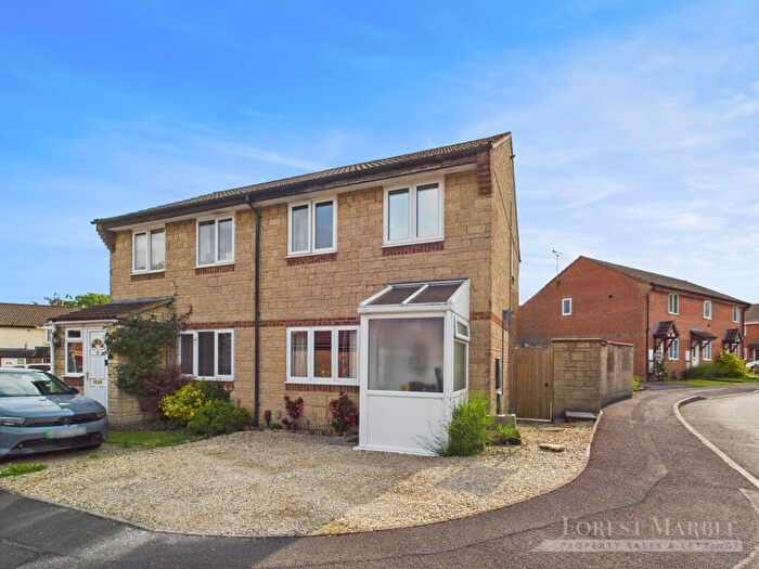 3 Bedroom Semi-Detached House For Sale In Courts Barton, Frome, BA11