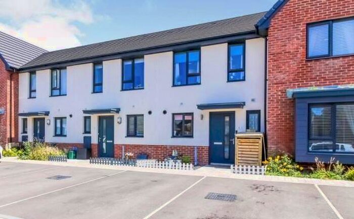 2 Bedroom House To Rent In Ffordd Pentre, Barry, CF62