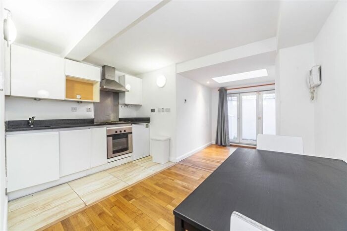 1 Bedroom Flat To Rent In Lee High Road, London, SE12