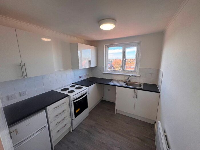 2 Bedroom Flat To Rent In Flat, Osbourne Apartments, Maitland Avenue, Thornton-Cleveleys, FY5