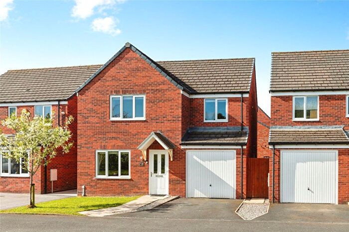 4 Bedroom Detached House For Sale In Cherry Avenue, Radcliffe, Manchester, Greater Manchester, M26