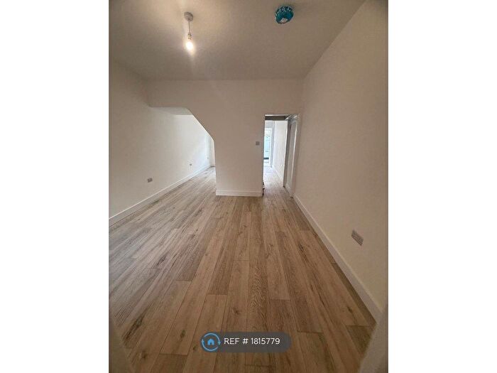 2 Bedroom Terraced House To Rent In Myrtle Road, Hounslow, TW3