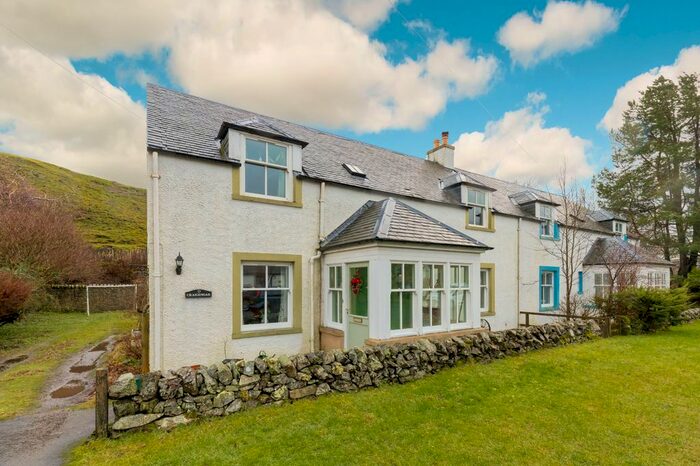 4 Bedroom Semi-Detached House For Sale In Craigengar, Carlops, EH26