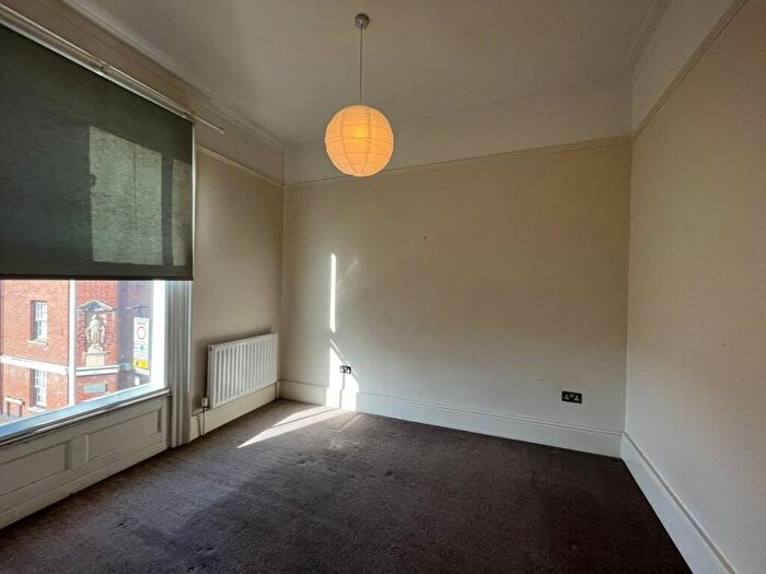 1 Bedroom Flat To Rent In City Centre, Burgate, Canterbury, CT1