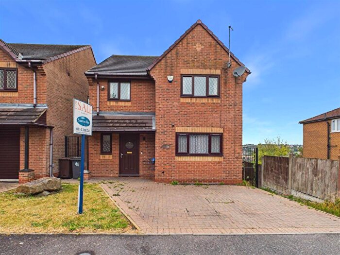 4 Bedroom Detached House For Sale In Kildonan Grove, Sheffield, S12