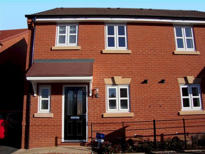 3 Bedroom Semi-Detached House To Rent In Wootton Close, Knowle, Solihull, B93