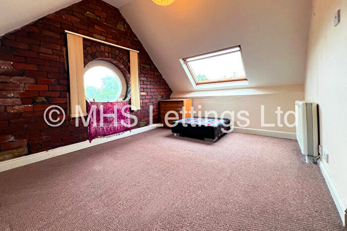 2 Bedroom Apartment To Rent In Flat, Olivias Court, Smith Lane, Bradford, BD9