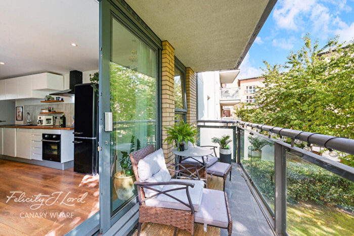 2 Bedroom Apartment For Sale In Galaxy Building, Crews Street, Tower Hamlets, E14