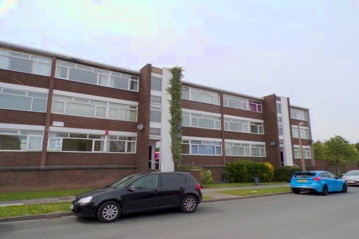 2 Bedroom Flat To Rent In Hornby Road, Wirral, CH62