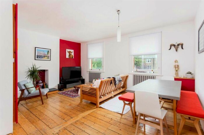 2 Bedroom Flat To Rent In Belsize Lane, London, NW3