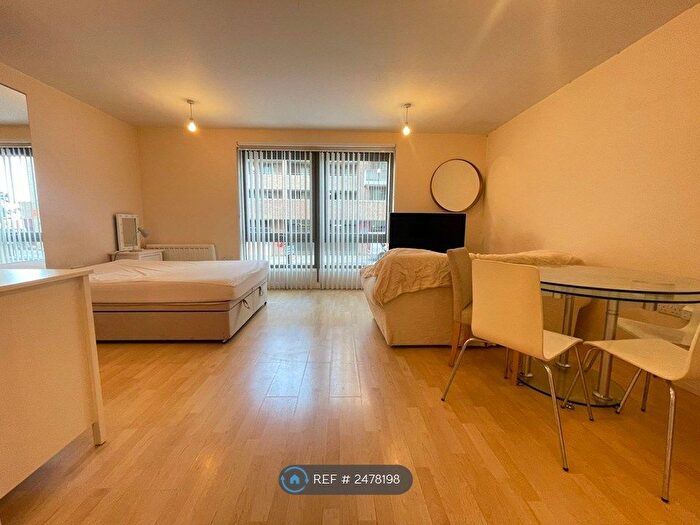 Studio To Rent In Trentham Court, London, W3