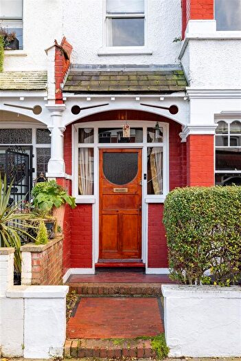 3 Bedroom Terraced House For Sale In Ridgdale Street, London, E3