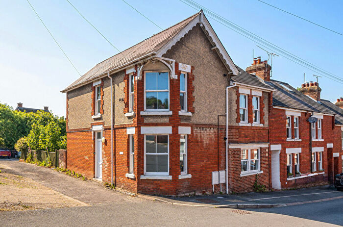 4 Bedroom End Of Terrace House For Sale In St. Johns Road, Winchester, Hampshire, SO23