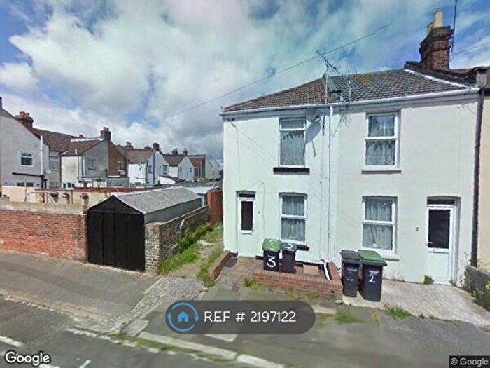 3 Bedroom End Of Terrace House To Rent In Burnett Road, Gosport, PO12