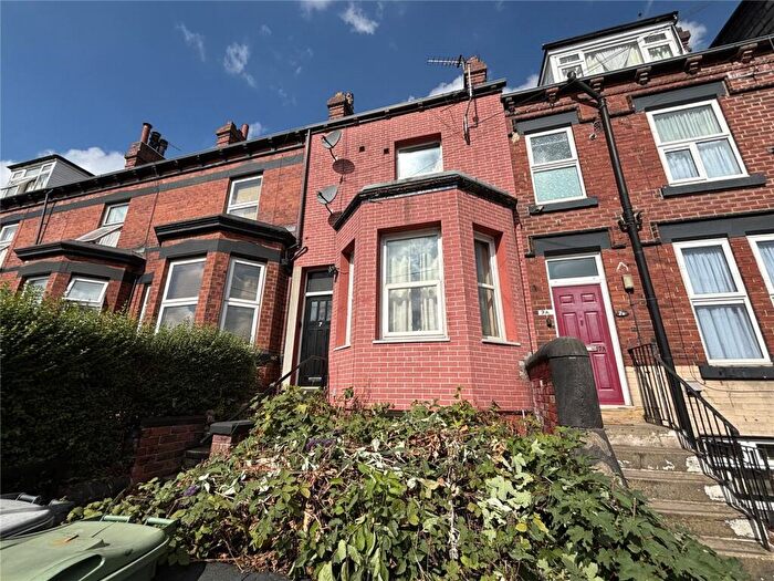 6 Bedroom Terraced House For Sale In Arthington View, Leeds, West Yorkshire, LS10