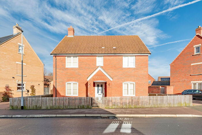 4 Bedroom Detached House For Sale In Thillans, Cranfield, Bedford, MK43