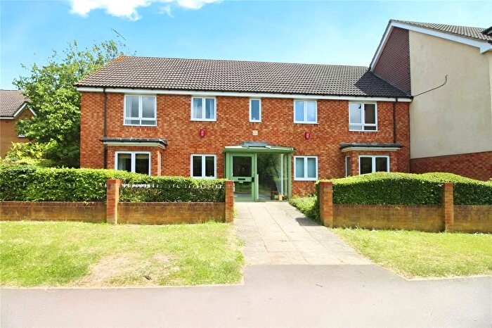 2 Bedroom Flat To Rent In Milton Road, Clapham, Bedford, Bedfordshire, MK41