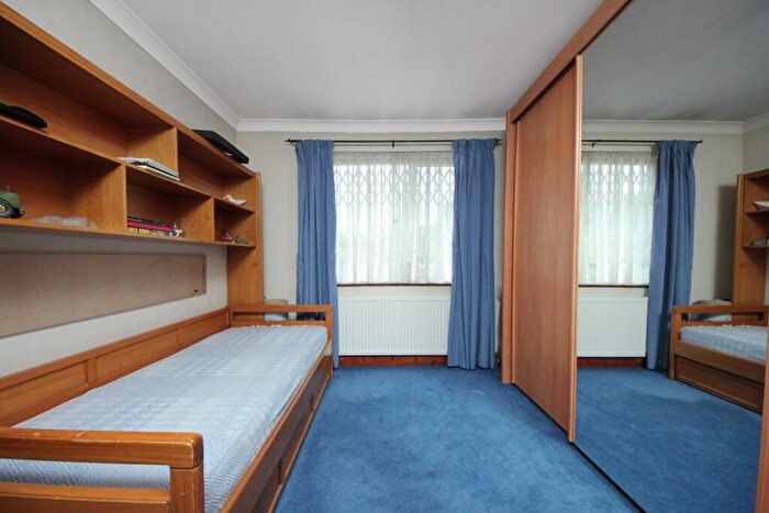 3 Bedroom End Of Terrace House For Sale In Brentmead Gardens, London, NW10