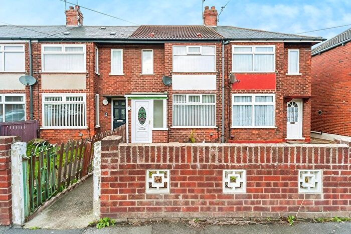2 Bedroom Terraced House To Rent In Wharfedale Avenue, Hull, HU9