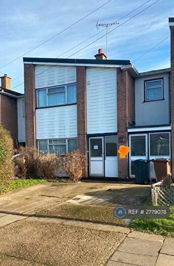 3 Bedroom Terraced House To Rent In Valley Way, Stevenage, SG2