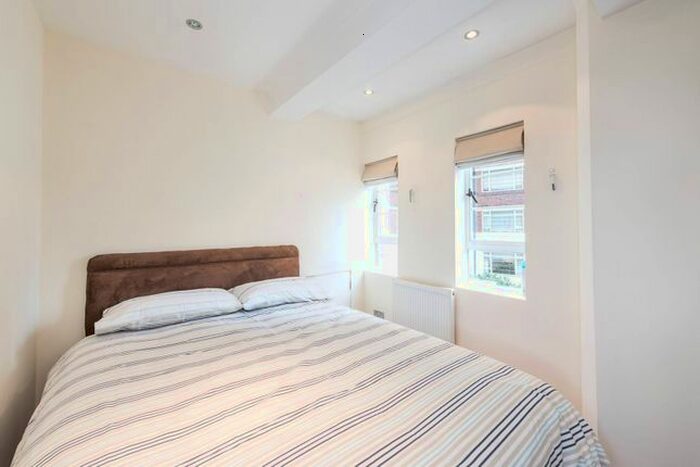 1 Bedroom Flat To Rent In Sloane Avenue, Chelsea, London, SW3