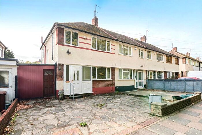 3 Bedroom House For Sale In Amherst Drive, Orpington, BR5