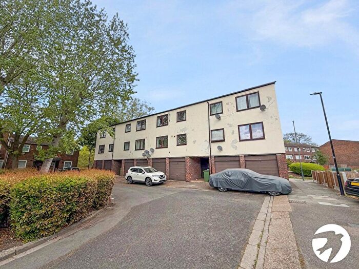 1 Bedroom Flat To Rent In Woolf Close, London, SE28