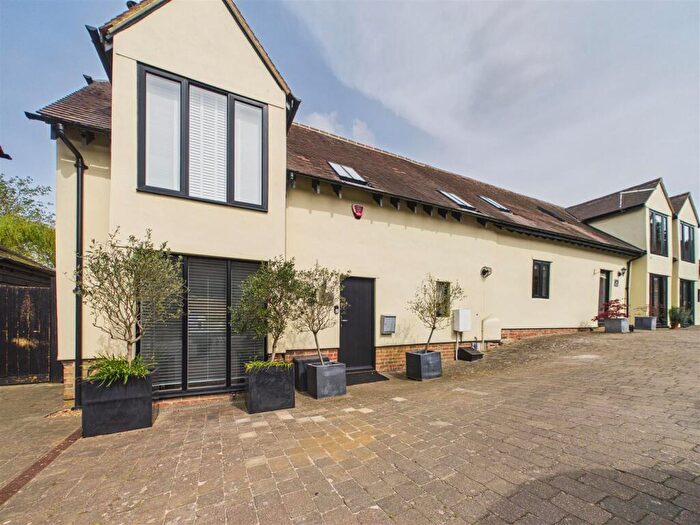 3 Bedroom House To Rent In Weston Road, Stevenage, SG1
