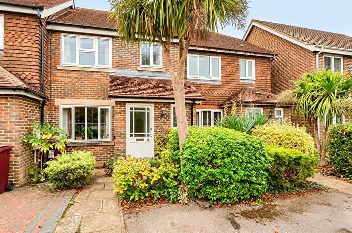 2 Bedroom Terraced House For Sale In Priors Acre, Boxgrove, PO18