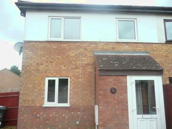 2 Bedroom House To Rent In Winnington Close, Rectory Farm, Northampton, NN3