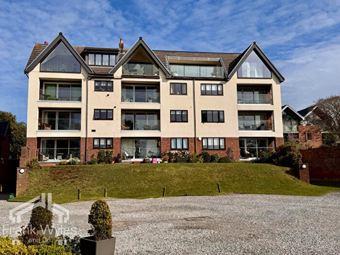 2 Bedroom Flat For Sale In St Johns Wood, Clifton Drive, Lytham St. Annes, Lancashire, FY8