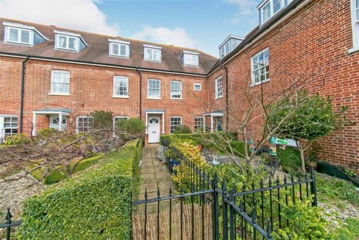 4 Bedroom Town House For Sale In Chedworth Place, Tattingstone, Ipswich, Suffolk, IP9