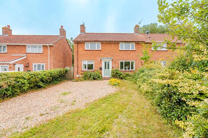 3 Bedroom Semi-Detached House For Sale In Manor Road, Long Stratton, NR15