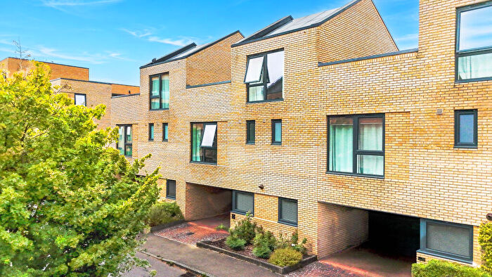 3 Bedroom Terraced House For Sale In Cornwell Road, Trumpington, CB2