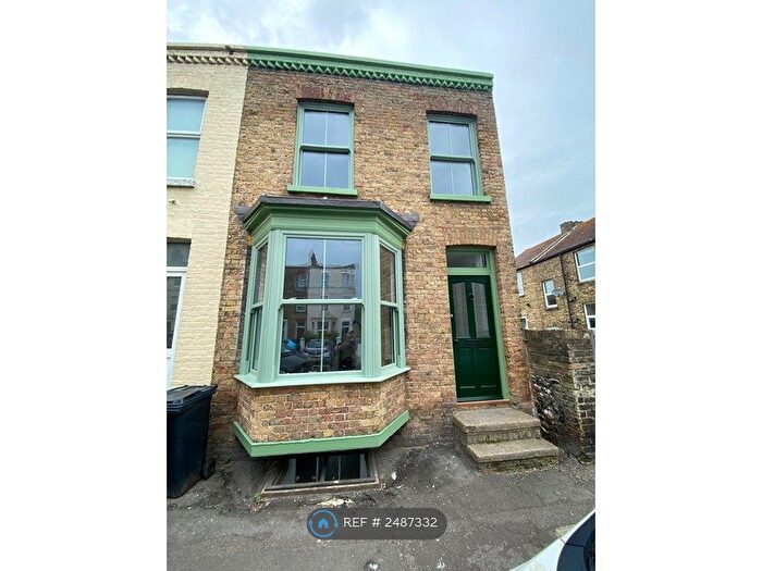4 Bedroom End Of Terrace House To Rent In Oxford Street, Margate, CT9