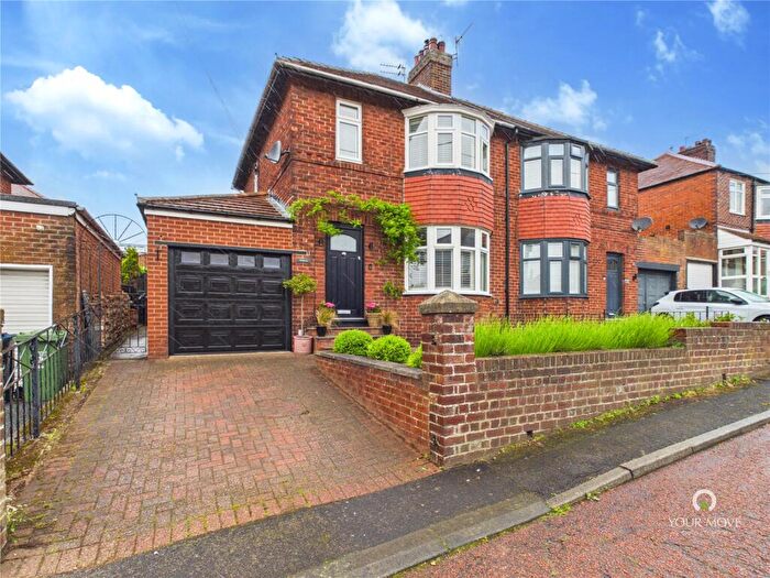 3 Bedroom Semi-Detached House For Sale In St. Agnes Gardens West, Crawcrook, Ryton, NE40